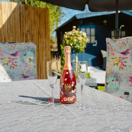 Mimosa 9 - Klepperstee Not Intended For Company Or Work-related